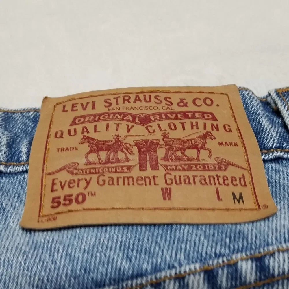 VINTAGE 1998 Levi's Relaxed Fit Tapered Leg Stone Wash High Rise Mom Jeans